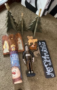Various Christmas decor