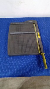 Swingline paper cutter