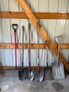 Lot of Shovels - Spade - Snow - Flat Nose
