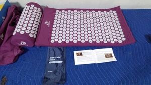 acupressure mat and pillow with hotcold pack