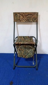 Camoflauge folding chair with storage compartment1
