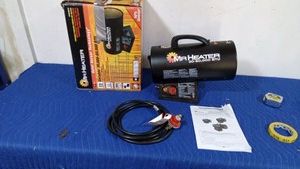 Mr. Heater - 30-6,000 BTU - works