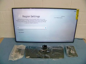 43 Samsung HG43NT690UF HDR 4K UHD Hospitality LED TV with Remore Control and Stand - appears UNUSED