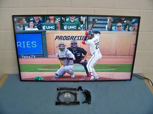 Professional-Grade 50 Commercial 1080p Full HD Resolution NEC Slim-Depth LED Display  Monitor for 247 Operation