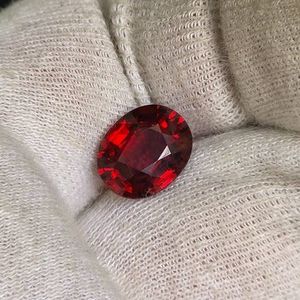 4.67 Carats Natural Mozambique Garnet (Round Cut) Retail $467