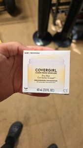 Covergirl Dry Skin Corrector Cream