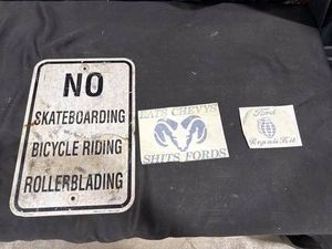 No Skateboarding Sign