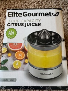 Elite Gourmet 3-Cup Capacity Citrus Juicer