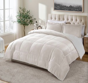 Cathay Home King Comforter Set Ultra Soft and Plush Reversible Micromink and Sherpa 3-Piece Bedding Set, Ivory, King