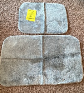 Two Piece Bath Rug Set Gray Color 17 x 24 and 21 x 34