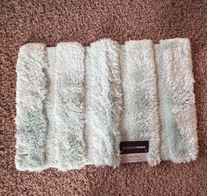 Madison Park Brand Bath Rug, Light Greenish-White 17 x 24