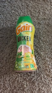 Gain Sicked For Good Inspired Scent, Emerald Charm and Yellow Brick Wonder Scent Beads, In-Wash Scent Booster
