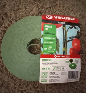 Velcro Garden Ties Set, 1 Roll 75-Feet x 12 Inch Great for Tomatoes