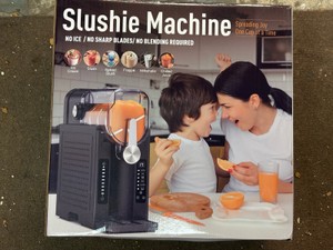 Slushie Machine No Ice Needed, 70 ounce vessel 8 servings per batch keeps drink cold 12 hours