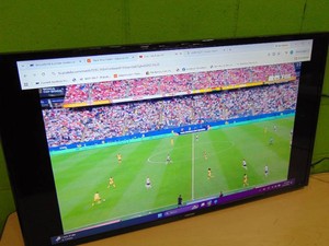40-inch Samsung UN40N5200  1080p Full HD Smart