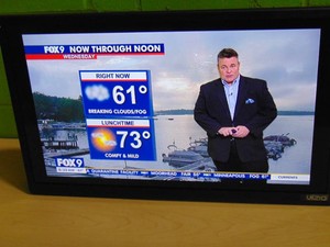 24-inch VIZIO D24h-J09 Class D-Series HD LED Smart TV
