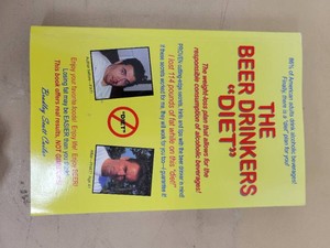 The Beer Drinkers Diet - Bradley Scott Cailor - Paperback - Weight-Loss Plan for Beer Lovers - Good