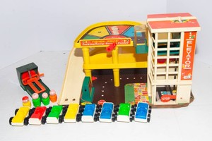 Vintage Fisher-Price Parking Ramp Service Center