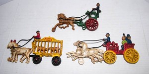 Vintage Painted Cast Aluminum Wall Hanging - Midwest 175