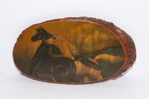 Horse Print on Tree Trunk Cutting