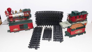 Happy Holidays Greatland Express 98 Train