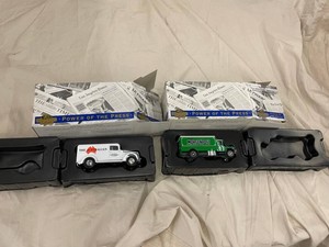 Matchbox Collectibles the Australian & Berliner Morgenpost Truck Set (Lot of 2)