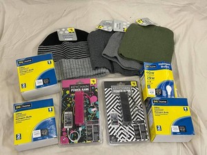 Mixed Lot Mens Hats, Power Banks & DG Home Halogen Bulbs