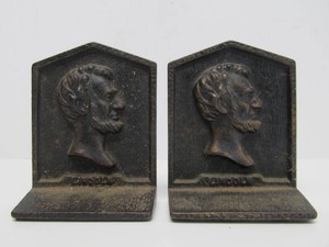 Orignial Early 1900s Antique LINCOLN Cast Iron Bookend Set