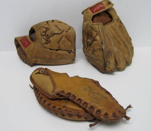 3 Old Vintage Baseball Gloves - Mickey Mantle Professional Model &amp Joe Cunningham 1st Basemans Glove