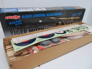 Lot of New Complete Unbuilt Airplane Models #8