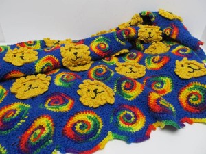 Handmade Vintage Wool Quilt  Blanket wLion Heads