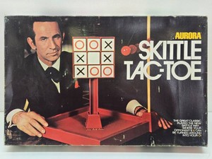 Complete 1972 Aurora Skittle Tac-Toe Game wBox