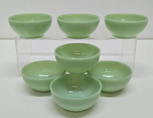 Set of 7 Matching Vintage Fire King Jadeite Bowls