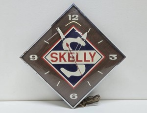Very Cool vintage 1960s SKELLY Service Station Advertising Sign Clock