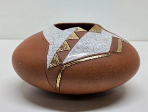 Excellent Signed Art Pottery Round Vase by Terry Habeger
