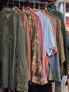 Nice Lot of Mens Brand Name Long Sleeve Shirts - Mostly Size L &amp XL