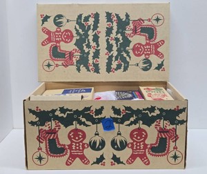 Excellent Condition Large Vintage Christmas Storage Box Full of Vintage Ornaments #2