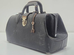 Excellent Smaller Size Old Vintage Leather Doctors Bag