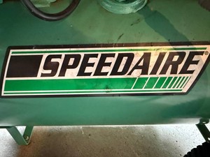 Air Compressor - Speedaire 4B227E 20 Gallon