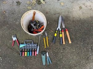 Hand Tools Mixed Lot Companion Screwdriver Set, Shears, Wrenches & Case