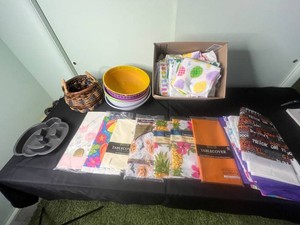 Tablecloths & Tablecovers Mixed Lot Halloween Basket & Pumpkin Pan