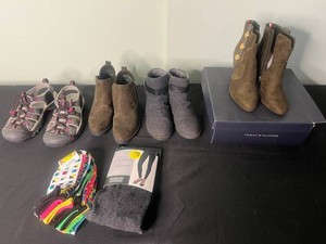 Womens Shoes & Socks Mixed Lot - Tommy Hilfiger & Keen - see orig tags