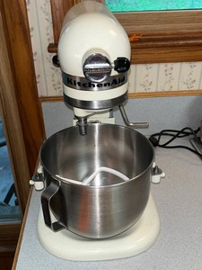Commercial Stand Mixer - KitchenAid Hobart 10-Speed