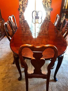 Dining Room Table Set With 6 Chairs, 2 Leaves & Table Pad Cloth