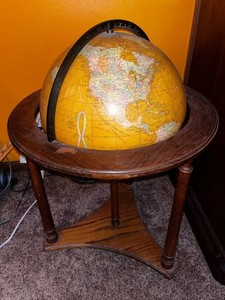 Globe Table 36In Tall Vintage Style