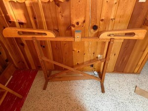 Wooden Ski Holding Stand