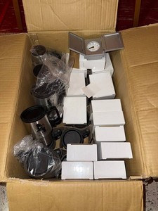 Travel Mugs & Flip Clock Mixed Lot Mammoth