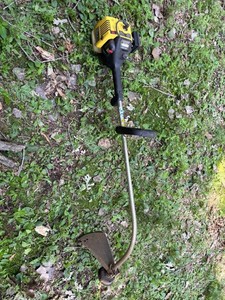 Gas String Trimmer - McCulloch 3310 28cc