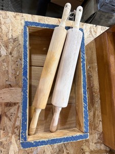 Wood box with 2 rolling pins