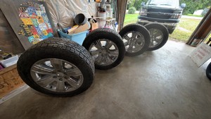 GMC Factory SLT Rims with tires.